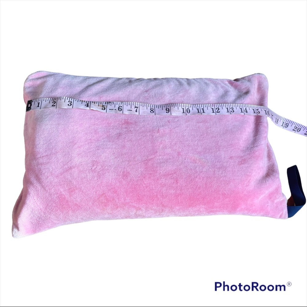 Matching Juicy Couture Travel Blanket or Pillow Bubblegum Pink. Barbie - Picture 9 of 11